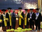 orasi-ilmiah-di-wisuda-139-unp,-bupati-padang-pariaman-ajak-wisudawan-kembangkan-potensi-ekonomi-kreatif