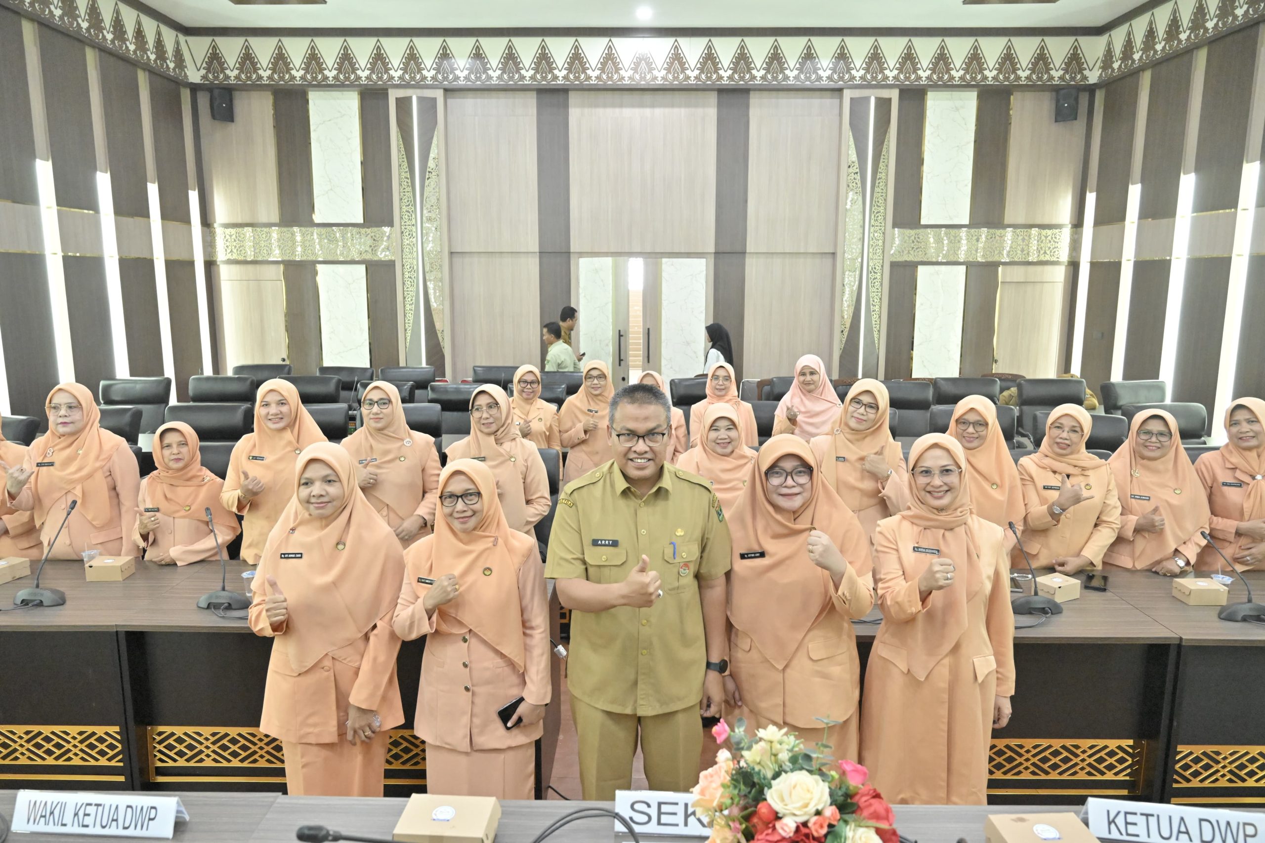 sekdaprov-sumbar:-istri-asn-memiliki-peran-strategis-dalam-pembangunan-daerah sekdaprov-sumbar:-istri-asn-memiliki-peran-strategis-dalam-pembangunan-daerah