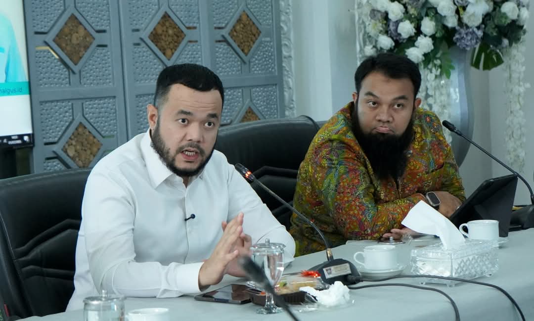 menuju-digitalisasi,-pelayanan-publik-pemko-padang-lewat-aplikasi-“super-apps”