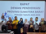 gubernur-sk-kan-13-profesional-dan-praktisi-pendidikan-jadi-anggota-dewan-pendidikan-sumbar