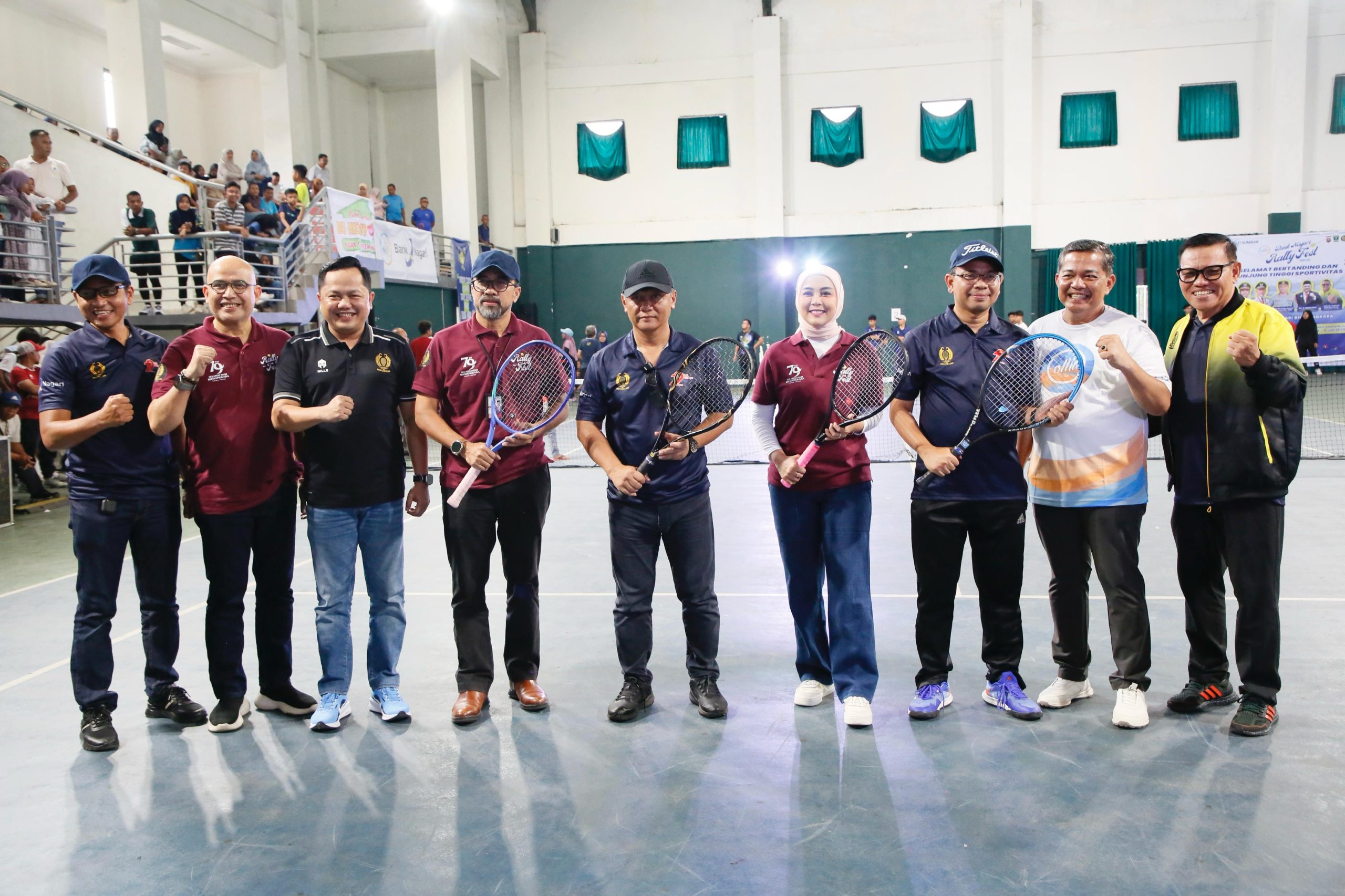 meriahkan-hut-bhayangkara-ke-79,-unp-dan-polda-gelar-pertandingan-tennis-lapangan