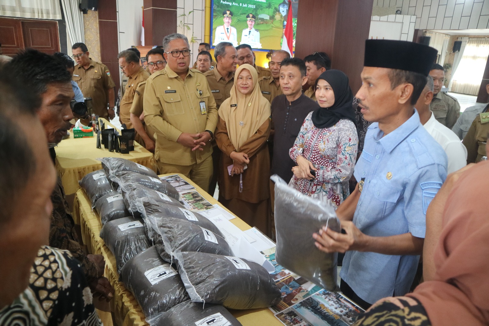 solok-selatan-panen-33-usaha-berbasis-masyarakat-dari-program-perhutanan-sosial