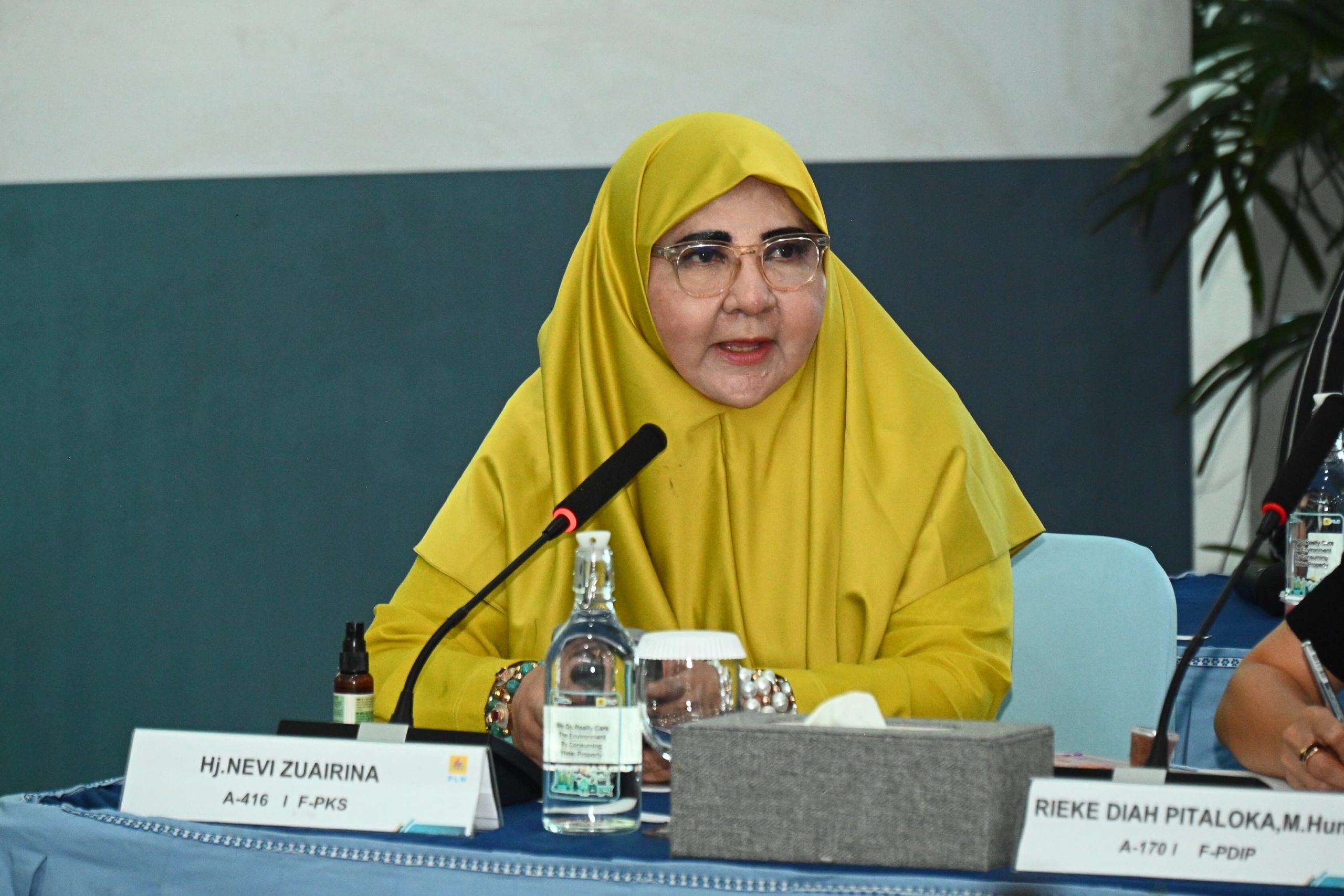 rdp-komisi-vi-dpr-ri,-nevi-zuairina-ingatkan-telkom-lebih-pro-pelanggan-dan-pro-umkm rdp-komisi-vi-dpr-ri,-nevi-zuairina-ingatkan-telkom-lebih-pro-pelanggan-dan-pro-umkm