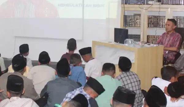 ppm-diniyyah-pasia-kukuhkan-pondasi-ibadah-santri-baru-lewat-orientasi-intensif ppm-diniyyah-pasia-kukuhkan-pondasi-ibadah-santri-baru-lewat-orientasi-intensif