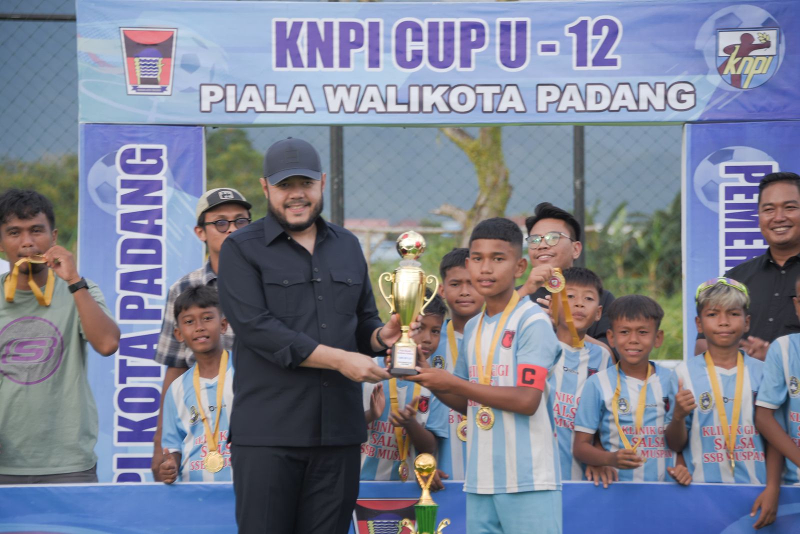 knpi-cup-u-12,-wako-padang:-upaya-membentuk-mental,-sportivitas,-dan-kerjasama-tim-sejak-usia-dini knpi-cup-u-12,-wako-padang:-upaya-membentuk-mental,-sportivitas,-dan-kerjasama-tim-sejak-usia-dini