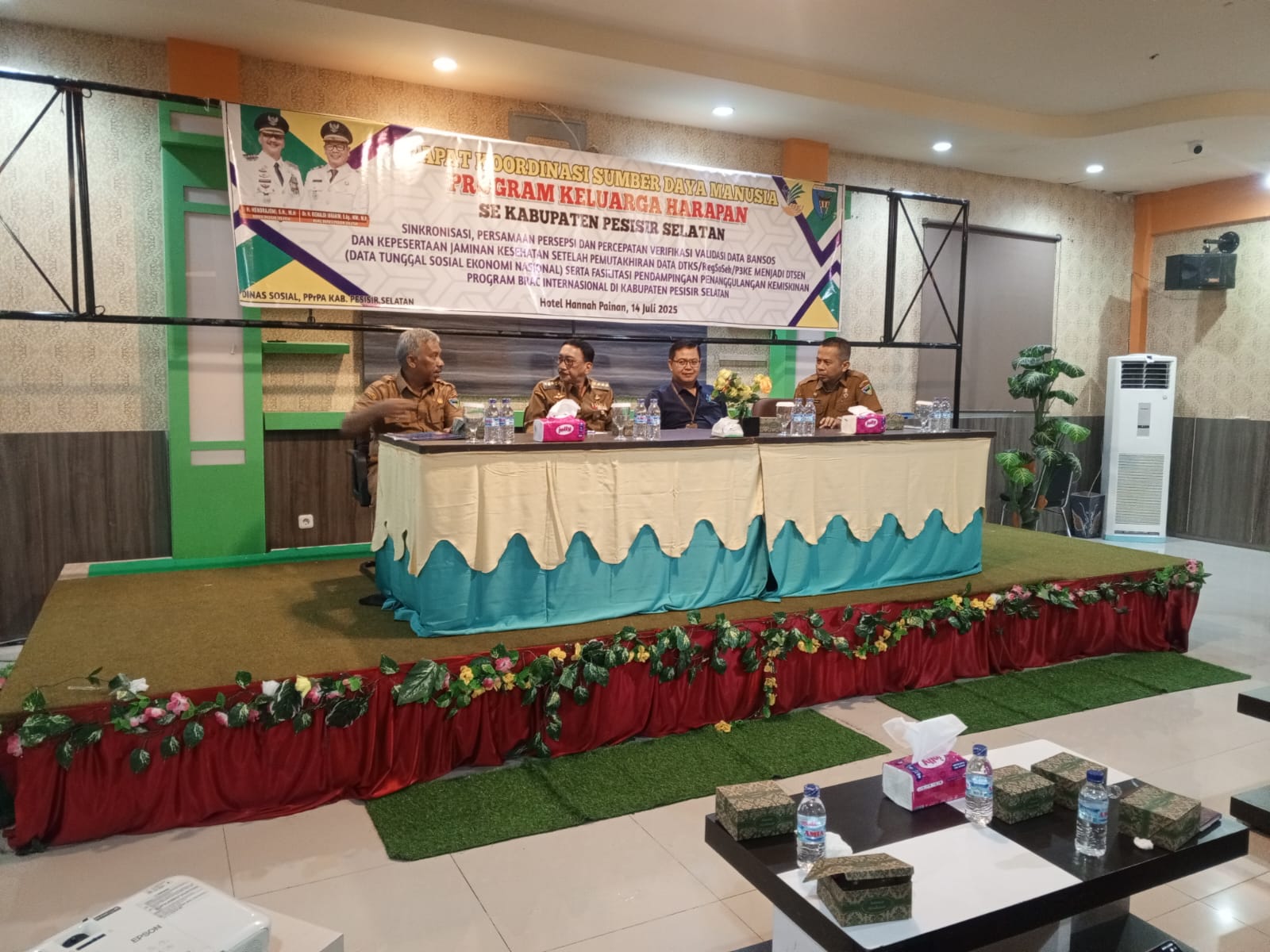 bupati-hendrajoni-tegas,-akan-coret-penerima-pkh-yang-bermain-judi-online bupati-hendrajoni-tegas,-akan-coret-penerima-pkh-yang-bermain-judi-online