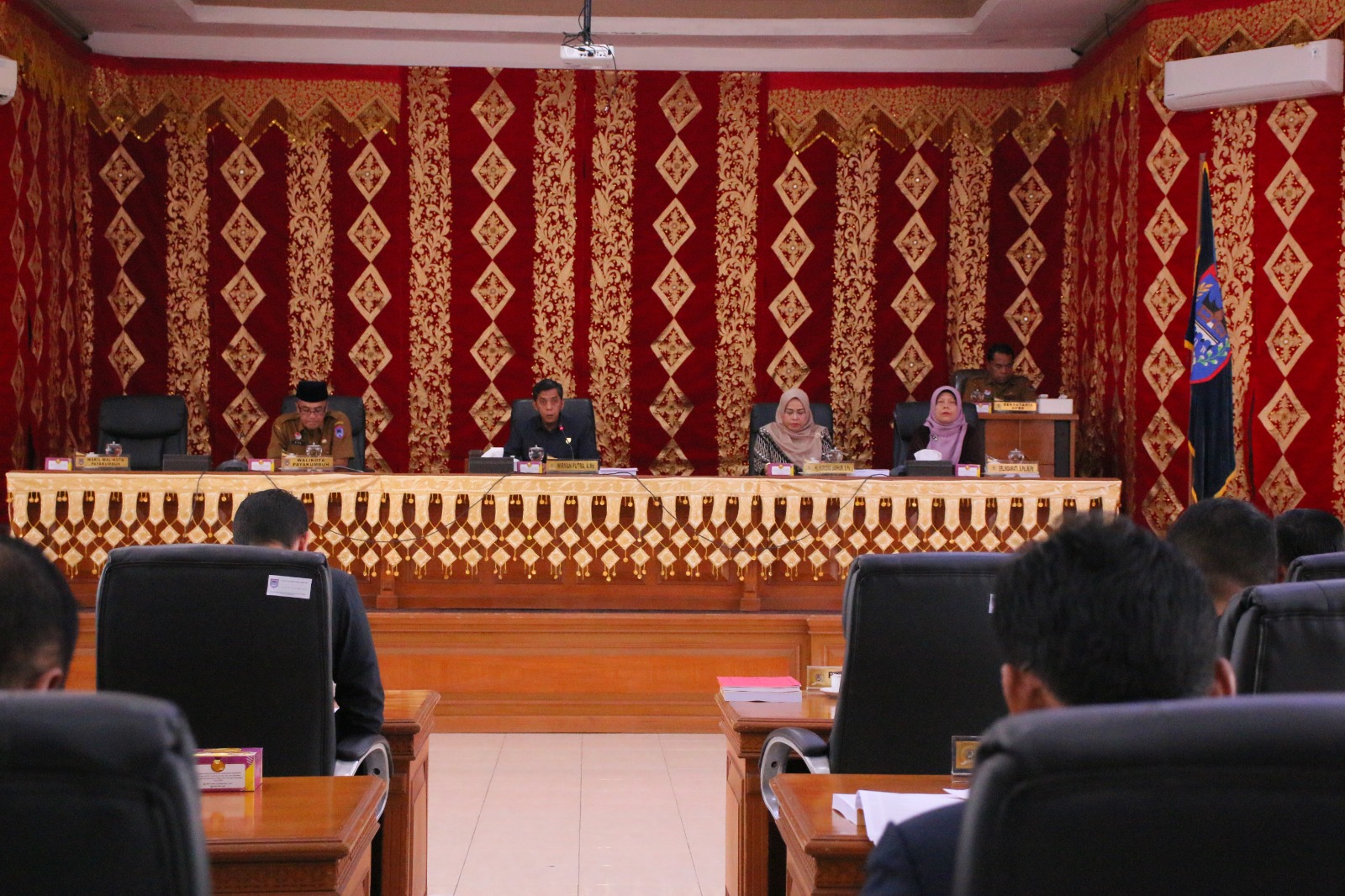 sampaikan-nota-perubahan-kua-dan-ppas-tahun-2025,-sekda-rida-harapkan-dprd-segera-membahas sampaikan-nota-perubahan-kua-dan-ppas-tahun-2025,-sekda-rida-harapkan-dprd-segera-membahas