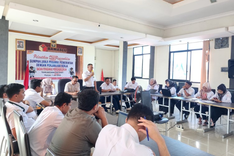 ciptakan-tertib-administrasi,-bawaslu-pessel-bedah-perbawaslu-13-tahun-2020 ciptakan-tertib-administrasi,-bawaslu-pessel-bedah-perbawaslu-13-tahun-2020