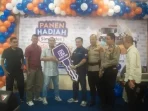 bri-kembali-salurkan-satu-mobil-dan-puluhan-hadiah-fantastis-untuk-nasabahnya 