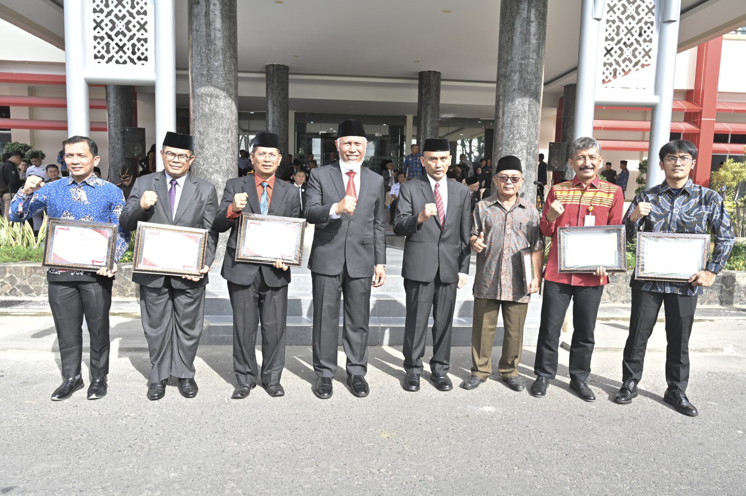 harkopnas-ke-78:-gubernur-sumbar-mahyeldi-ingatkan-pengurus-koperasi-merah-putih-harus-profesional harkopnas-ke-78:-gubernur-sumbar-mahyeldi-ingatkan-pengurus-koperasi-merah-putih-harus-profesional