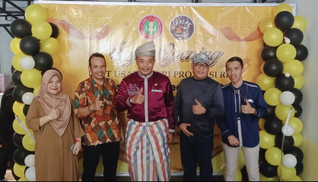 tanjak-coffee-and-resto,-titik-temu-pendidikan-dan-budaya-pemantik-ekonomi-pekanbaru tanjak-coffee-and-resto,-titik-temu-pendidikan-dan-budaya-pemantik-ekonomi-pekanbaru