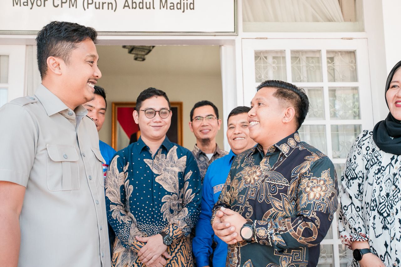 wagub-vasko-tindak-tegas-pukat-harimau,-wako-dan-ketua-dprd-sibolga-minta-maaf wagub-vasko-tindak-tegas-pukat-harimau,-wako-dan-ketua-dprd-sibolga-minta-maaf