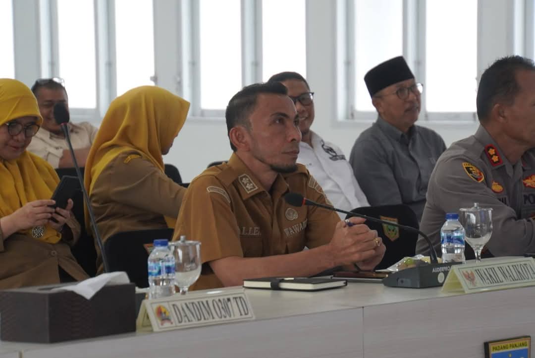 wawako-allex-saputra-ikuti-peluncuran-80-ribu-koperasi-merah-putih-se-indonesia wawako-allex-saputra-ikuti-peluncuran-80-ribu-koperasi-merah-putih-se-indonesia