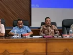 rakor-kegiatan-revitalisasi,-kadisdik-sumbar-h-barlius-tegaskan,-jangan-pikir-macam-macam-laksanakan-sesuai-aturan.
