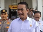 mentan-amran-sulaiman-apresiasi-polda-riau-ungkap-beras-oplosan