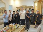 wako-fadly-amran-lepas-atlet-pencak-silat-sumbar-ke-fornas-2015-di-ntb