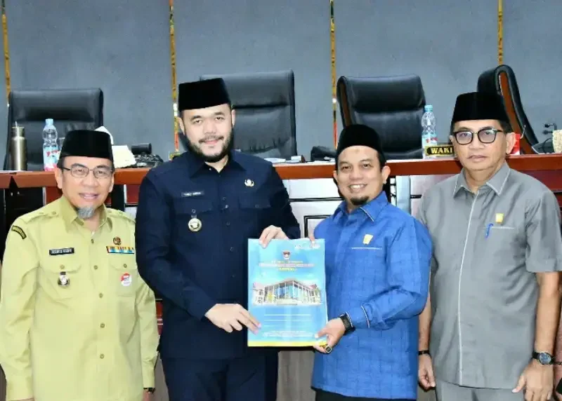 di-paripurna-dprd-pengesahan-rpjmd-2025–2029,-walikota-tegaskan-padang-menuju-kota-pintar-dan-sehat-berlandaskan-agama-dan-budaya di-paripurna-dprd-pengesahan-rpjmd-2025–2029,-walikota-tegaskan-padang-menuju-kota-pintar-dan-sehat-berlandaskan-agama-dan-budaya