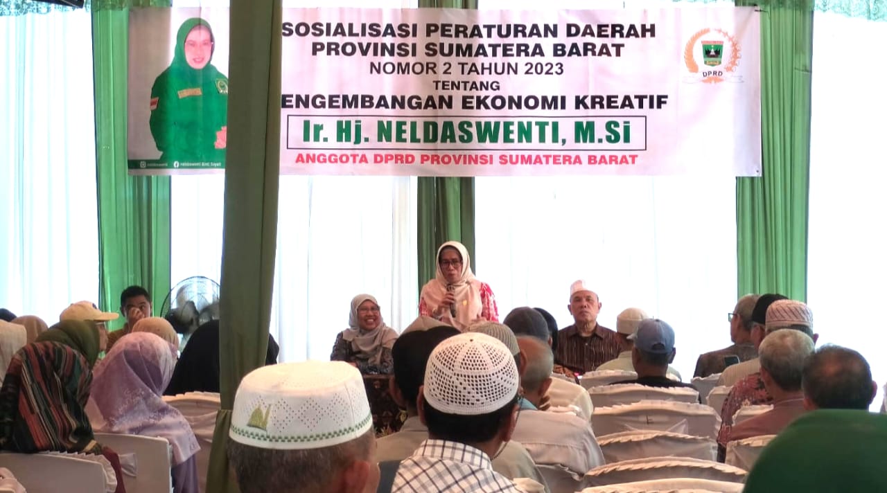 anggota-dprd-sumbar-neldaswenti-sosialisasikan-perda-pengembangan-ekraf