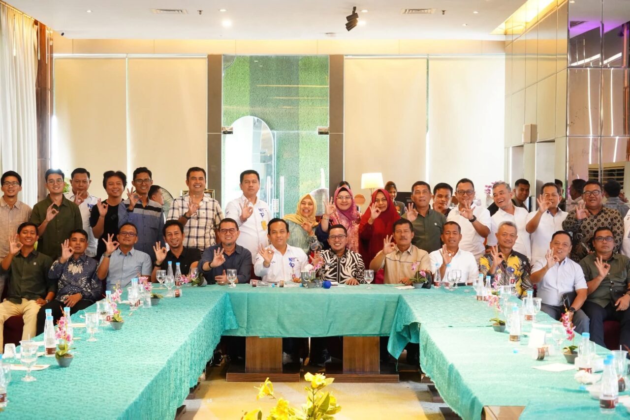 pemkab-tanah-datar-bank-nagari-berkolaborasi-dan-bersinergi-dengan-pengusaha-muda-riau-membangun-daerah