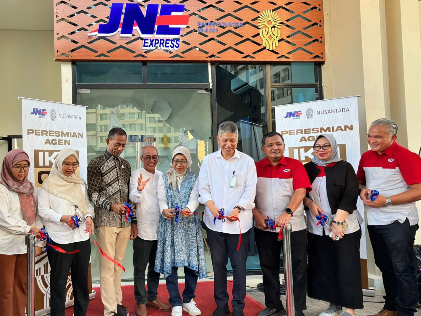 tanam-1.000-pohon,-tandai-pembukaan-sales-counter-jne-di-ikn