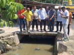 masyarakat-campago-selatan-padang-pariaman-goro-bersihkan-drainase