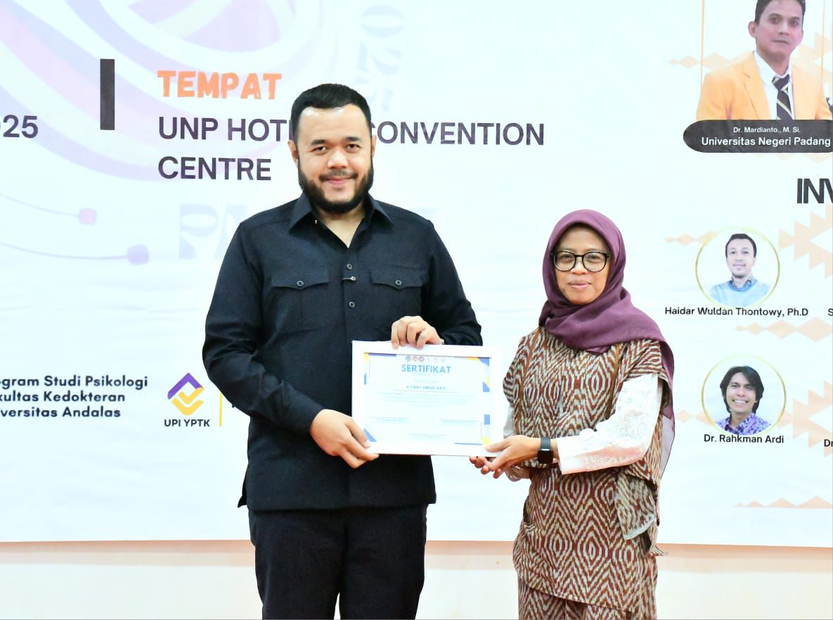 wako-fadly-amran-jadi-keynote-speaker-temilnas-ikatan-psikologi-ke-xiv-di-unp wako-fadly-amran-jadi-keynote-speaker-temilnas-ikatan-psikologi-ke-xiv-di-unp