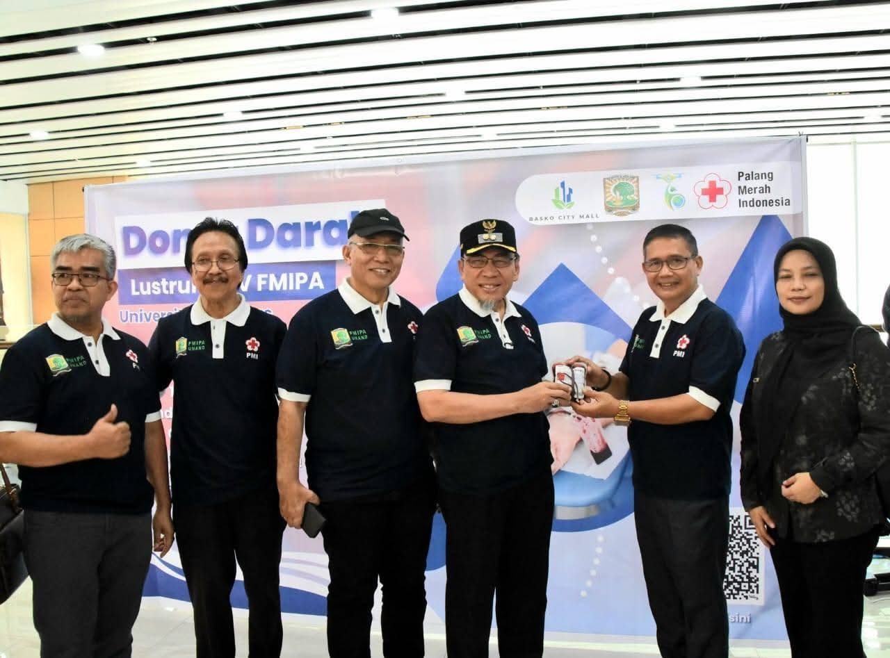 wawako-maigus-nasir-ikut-donor-darah-di-lustrum-xiv-fmipa-unand wawako-maigus-nasir-ikut-donor-darah-di-lustrum-xiv-fmipa-unand