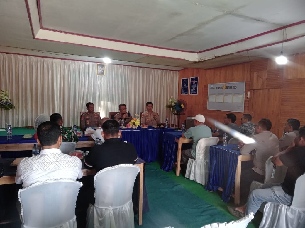 pasca-pembakaran-kapal-patroli-kkp-di-muaro-air-haji,-kapolres-pessel-ajak-semua-pihak-jaga-kamtibmas pasca-pembakaran-kapal-patroli-kkp-di-muaro-air-haji,-kapolres-pessel-ajak-semua-pihak-jaga-kamtibmas
