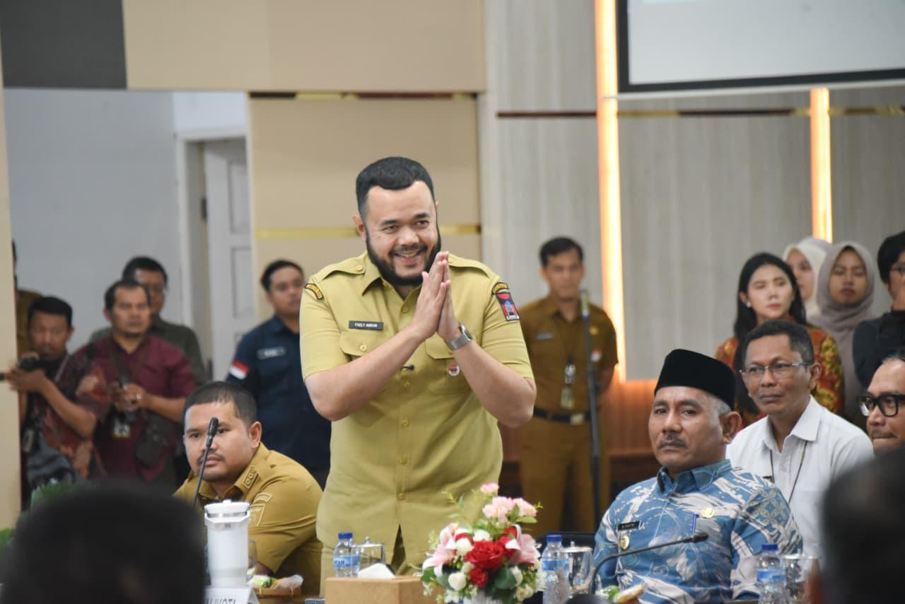 hadiri-rakor-bersama-mentan-ri,-wako-fadly-amran:-kota-padang-siapa-jaga-ketersediaan-pangan hadiri-rakor-bersama-mentan-ri,-wako-fadly-amran:-kota-padang-siapa-jaga-ketersediaan-pangan