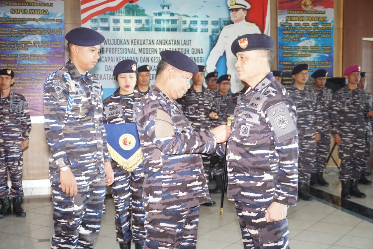 dankodaeral-ii-kukuhkan-kolonel-jan-lucky-boy-sebagai-kapoksahli dankodaeral-ii-kukuhkan-kolonel-jan-lucky-boy-sebagai-kapoksahli