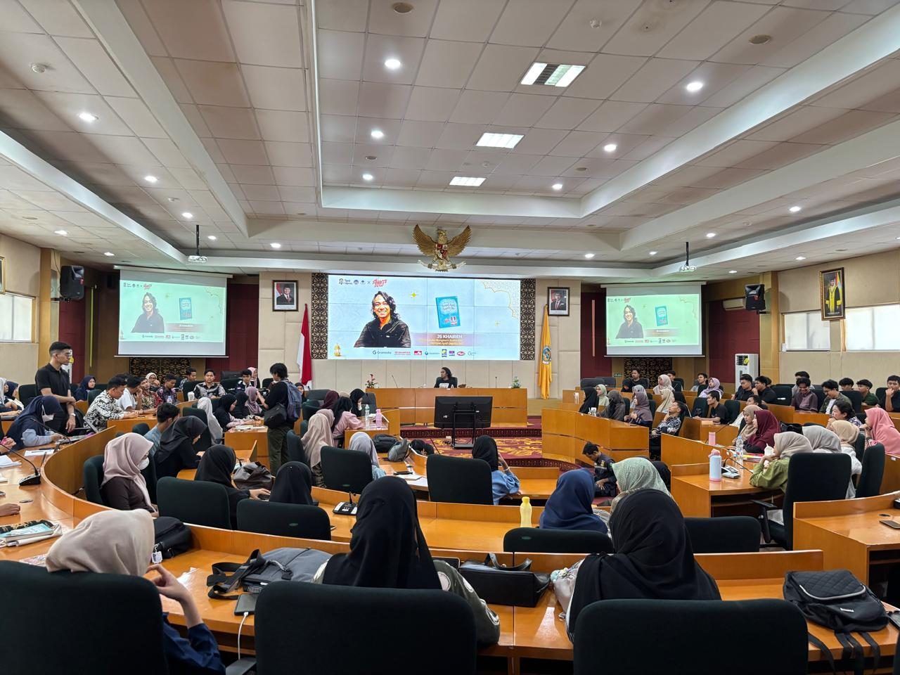 literasi-bertemu-inspirasi:-j.s-khairen-ceritakan-dompet-ayah-sepatu-ibu-di-unp literasi-bertemu-inspirasi:-j.s-khairen-ceritakan-dompet-ayah-sepatu-ibu-di-unp