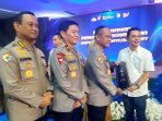 ketua-pwi-sumbar-terima-penghargaan-dari-ditlantas-polda-sumbar