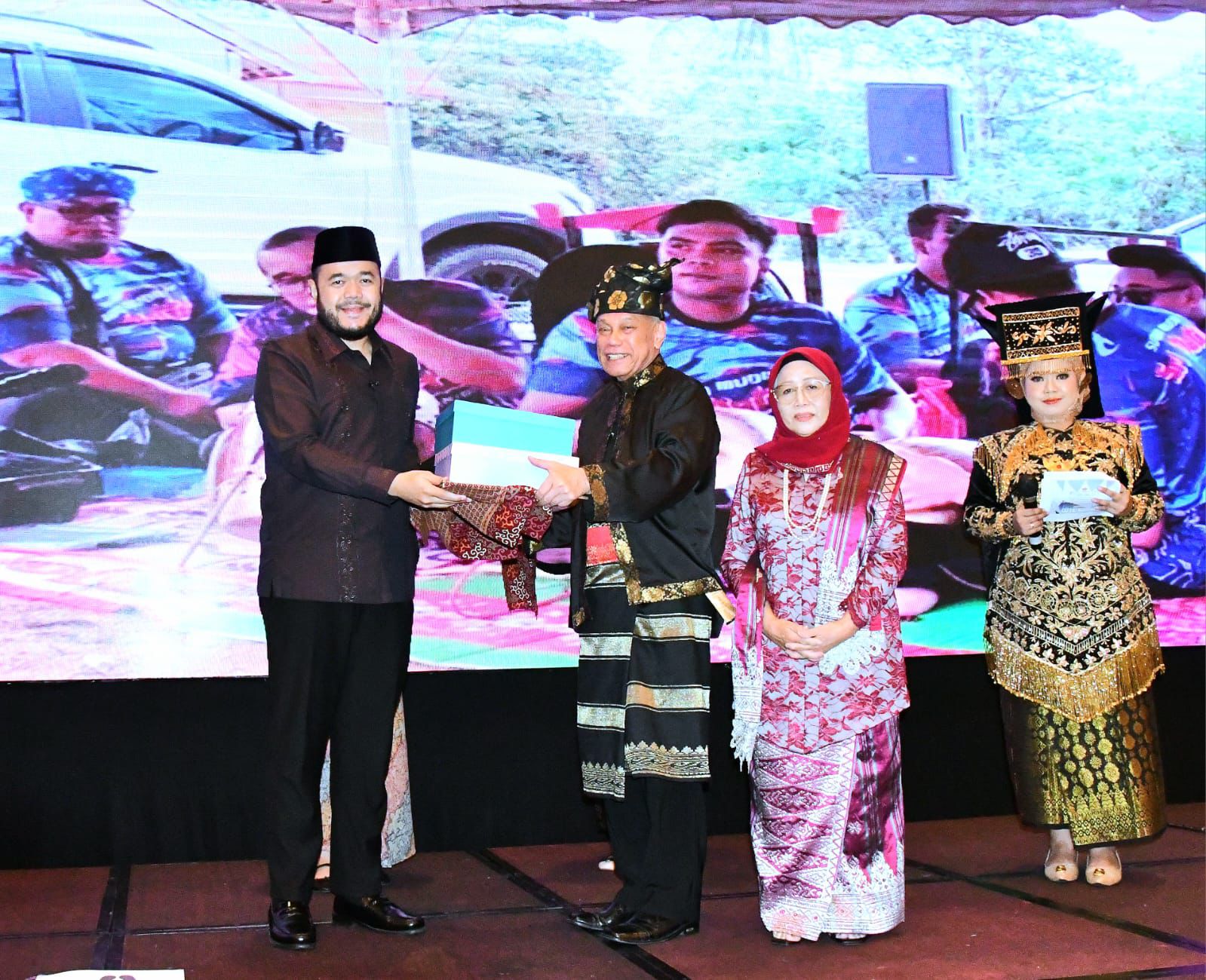wako-fadly-amran-buka-forkomil-vi-fkg-universitas-baiturrahmah wako-fadly-amran-buka-forkomil-vi-fkg-universitas-baiturrahmah