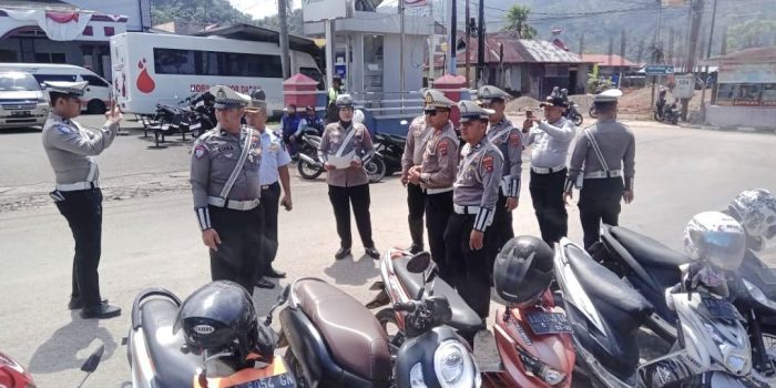 satlantas-polres-pessel-dan-dishub-sosialisasikan-larangan-lampu-strobo-dan-penataan-parkir
