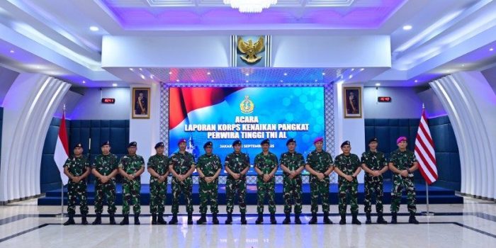 wadankodaeral-ii-laksamana-pertama-mulyadi-resmi-sandang-pangkat-bintang