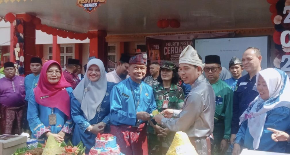 milad-ke-45-sman-4-pekanbaru,-momentum-evaluasi,-inovasi-dan-kolaborasi milad-ke-45-sman-4-pekanbaru,-momentum-evaluasi,-inovasi-dan-kolaborasi