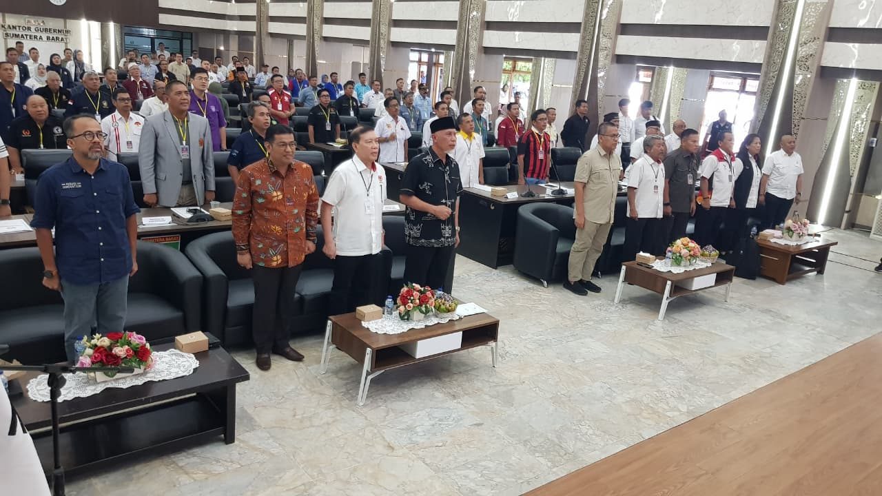 buka-rakorsi-koni-sumbar,-gubernur-ajak-semua-pihak-seayun-selangkah-majukan-olahraga buka-rakorsi-koni-sumbar,-gubernur-ajak-semua-pihak-seayun-selangkah-majukan-olahraga