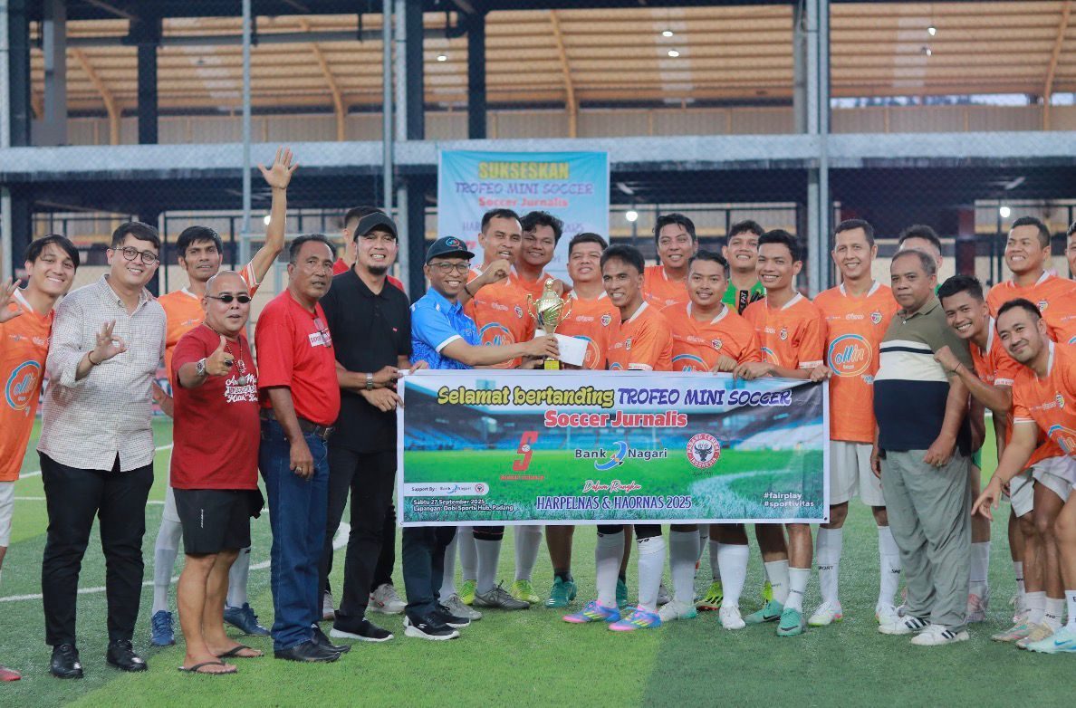 bank-nagari-raih-juara-satu-trofeo-soccer-jurnalis bank-nagari-raih-juara-satu-trofeo-soccer-jurnalis