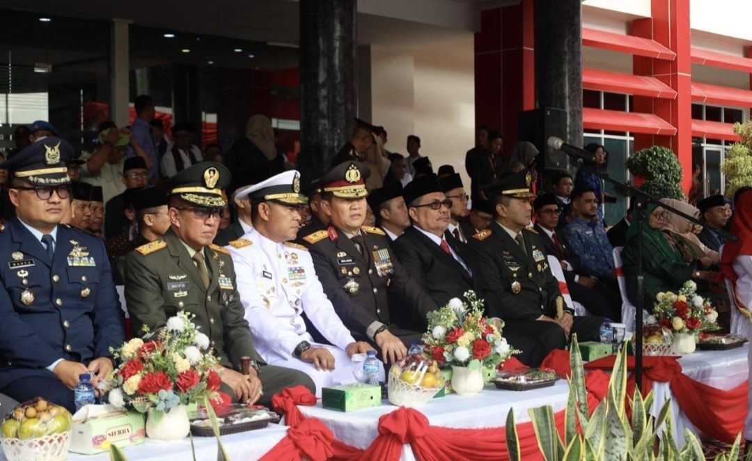 wadankodaeral-ii-menghadiri-upacara-hari-kesaktian-pancasila-di-kantor-gubernur-sumbar 