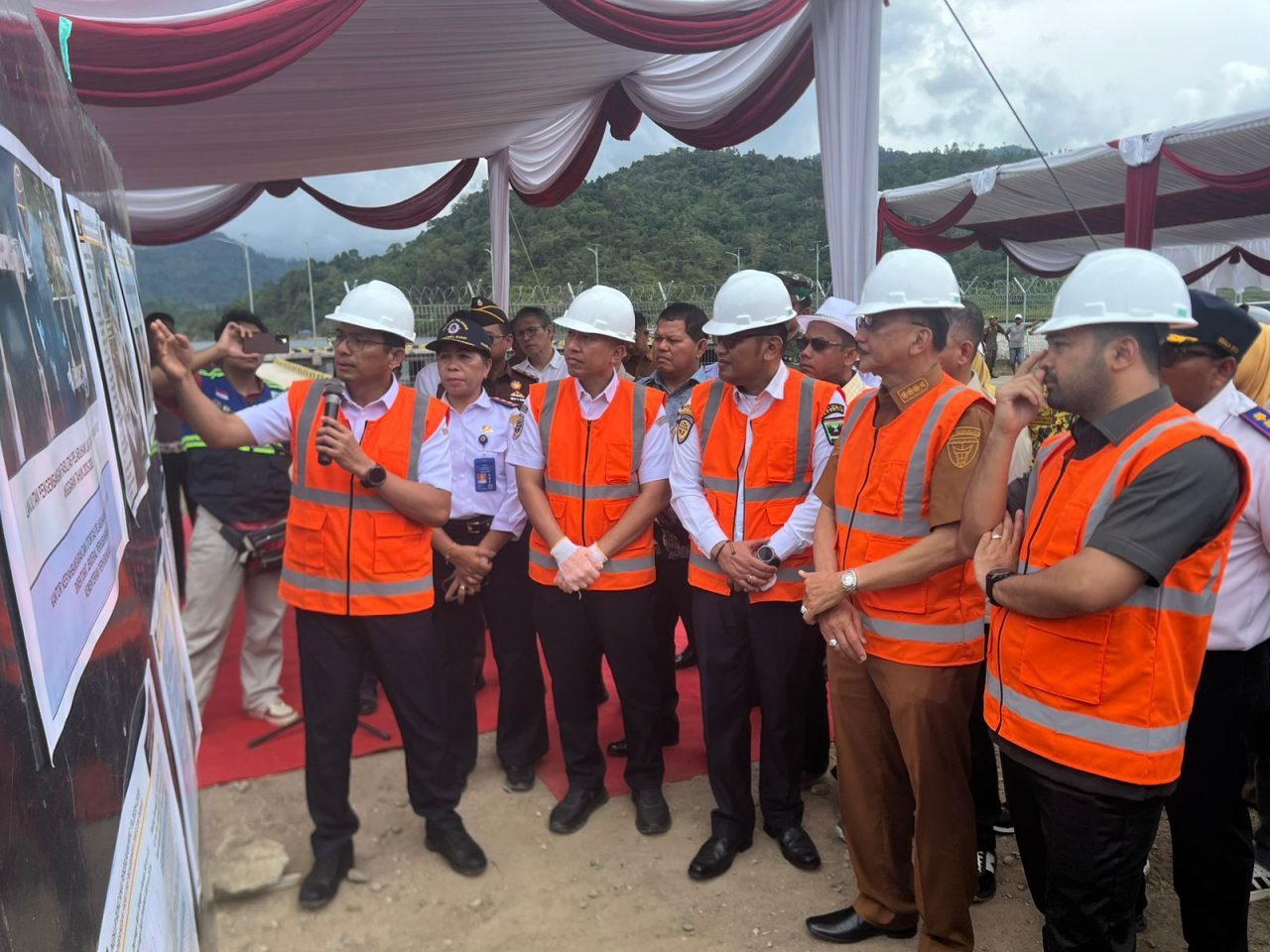 pelabuhan-panasahan-mulai-dibangun,-simpul-baru-distribusi-cpo-dan-komoditas-lain-sumbar pelabuhan-panasahan-mulai-dibangun,-simpul-baru-distribusi-cpo-dan-komoditas-lain-sumbar