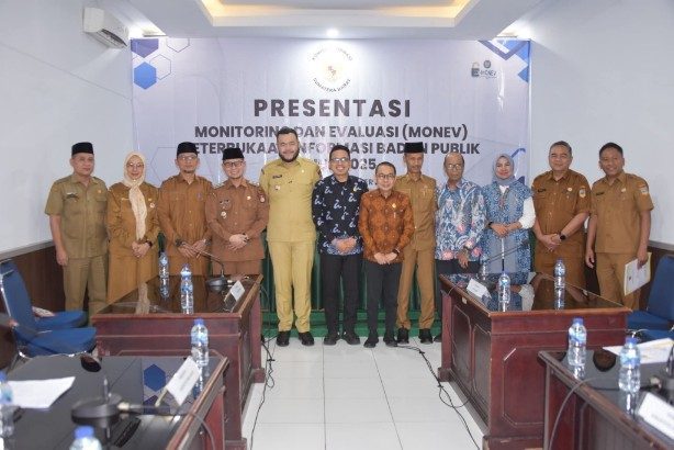 fadly-amran,-wali-kota-satu-satunya-presentasi-badan-publik-di-ki-sumbar fadly-amran,-wali-kota-satu-satunya-presentasi-badan-publik-di-ki-sumbar