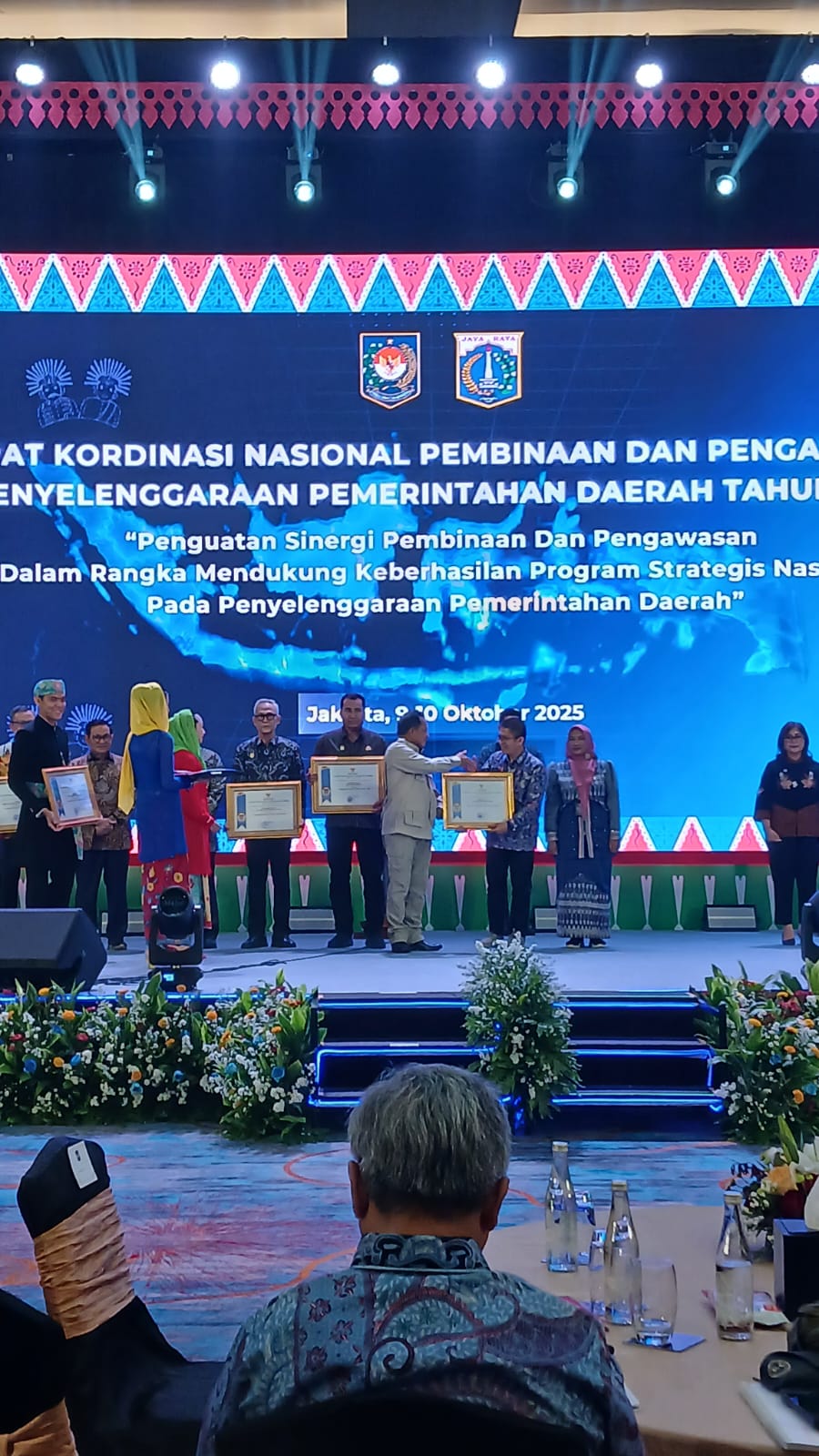 inspektur-terbaik-2025,-andri-yulika-raih-penghargaan-anggaraksa-dharma-dari-mendagri inspektur-terbaik-2025,-andri-yulika-raih-penghargaan-anggaraksa-dharma-dari-mendagri