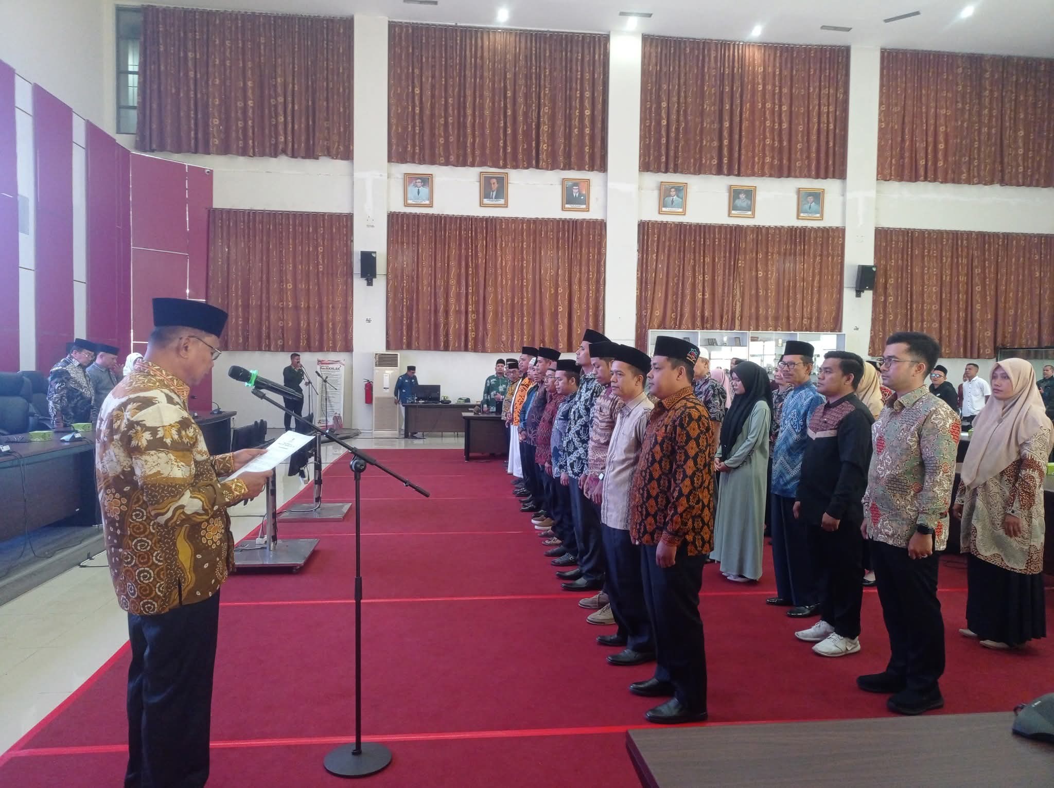 13-pengurus-upz-masjid-se-kota-padang-dikukuhkan,-maigus-nasir:-gerakkan-potensi-zakat 13-pengurus-upz-masjid-se-kota-padang-dikukuhkan,-maigus-nasir:-gerakkan-potensi-zakat