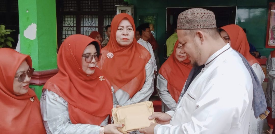 galang-dana-wakaf,-sman-14-pekanbaru-peduli-program-keumatan-ytwu galang-dana-wakaf,-sman-14-pekanbaru-peduli-program-keumatan-ytwu