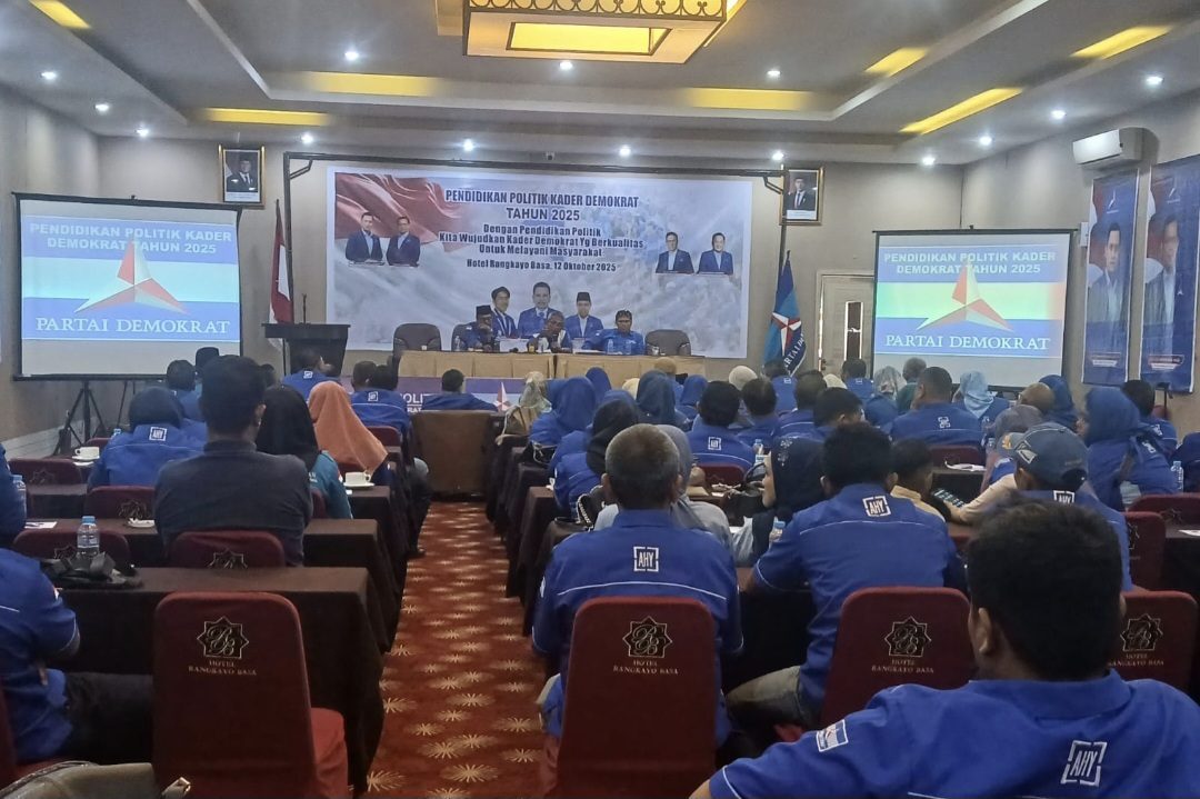 dpc-demokrat-kota-padang-gelar-pendidikan-politik-dan-rakercab-tahun-2025 dpc-demokrat-kota-padang-gelar-pendidikan-politik-dan-rakercab-tahun-2025