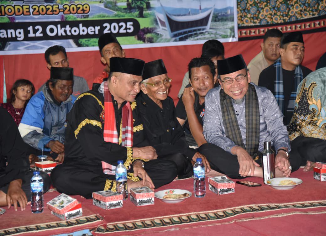 wawako-maigus-nasir-hadiri-pelantikan-ipsi-dan-badupari-koto-tangah