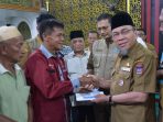 pemko-dan-baznas-padang-salurkan-bantuan-pada-korban-kebakaran-di-pemancungan