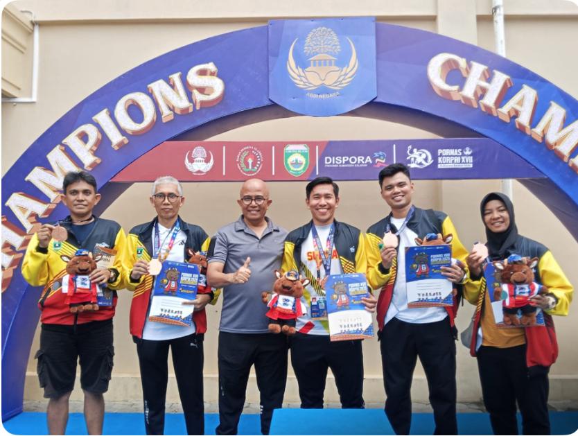 cabor-badminton-sumbar-sumbangkan-3-medali-perunggu-di-pornas-korpri-2025 cabor-badminton-sumbar-sumbangkan-3-medali-perunggu-di-pornas-korpri-2025