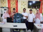 3-sma-terima-bantuan-baju-batik,-muhidi:-kita-akan-perjuangkan-penempatan-guru-konselor