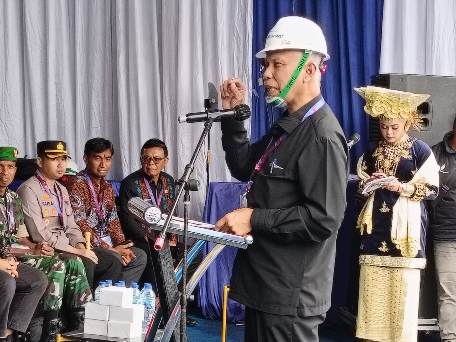 gubernur-mahyeldi:-sumbar-siap-menjadi-pelopor-green-province-2026-di-indonesia gubernur-mahyeldi:-sumbar-siap-menjadi-pelopor-green-province-2026-di-indonesia